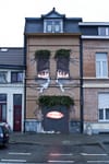 AXA, a house weeps in Antwerp