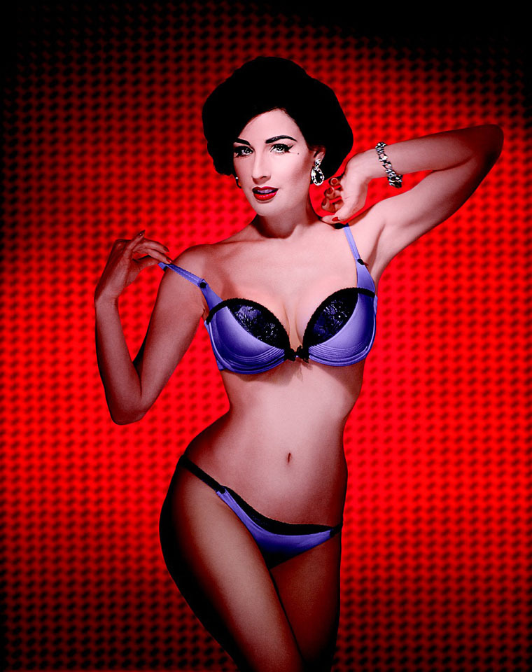 Dita Von Teese Wonderbra