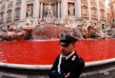 Blood in Trevi fountain 2007